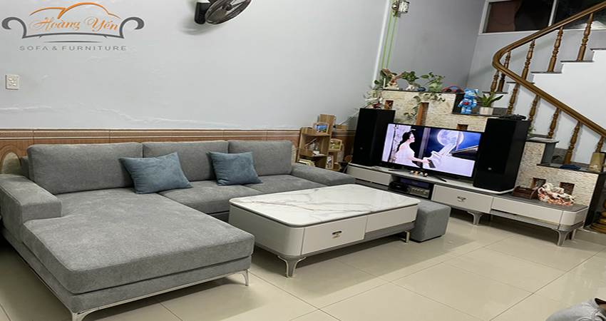 Bàn giao bộ sofa phòng khách HY359 đơn giản, hiện đại cho nhà anh Kiên tại Đằng Hải